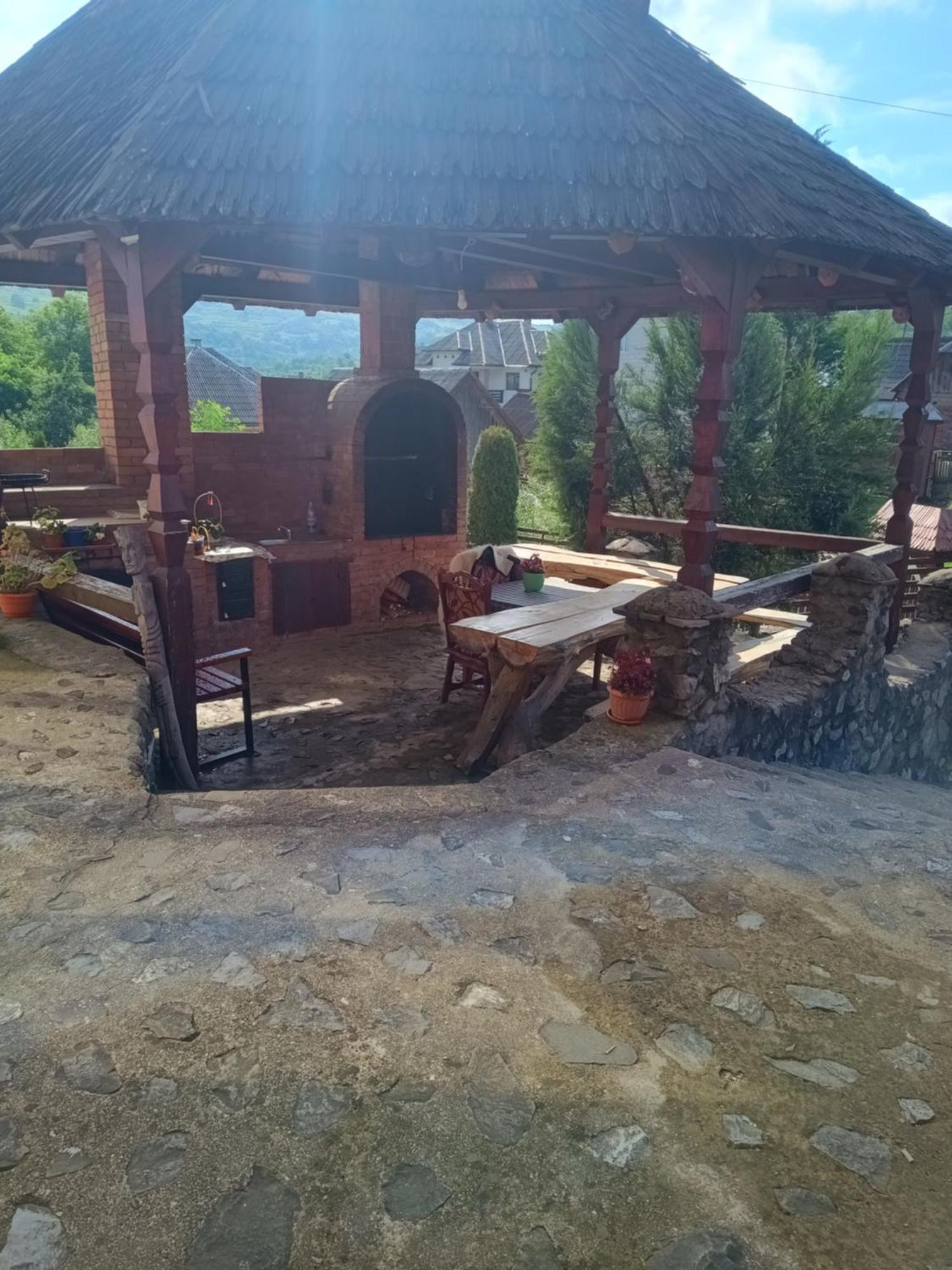 Pensiunea In Poiana Glod  المظهر الخارجي الصورة